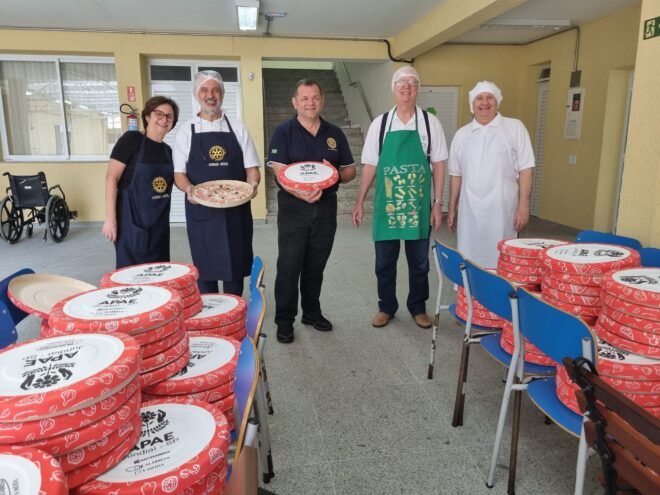 660 pizzas são vendidas na 18ª Pizza Solidária