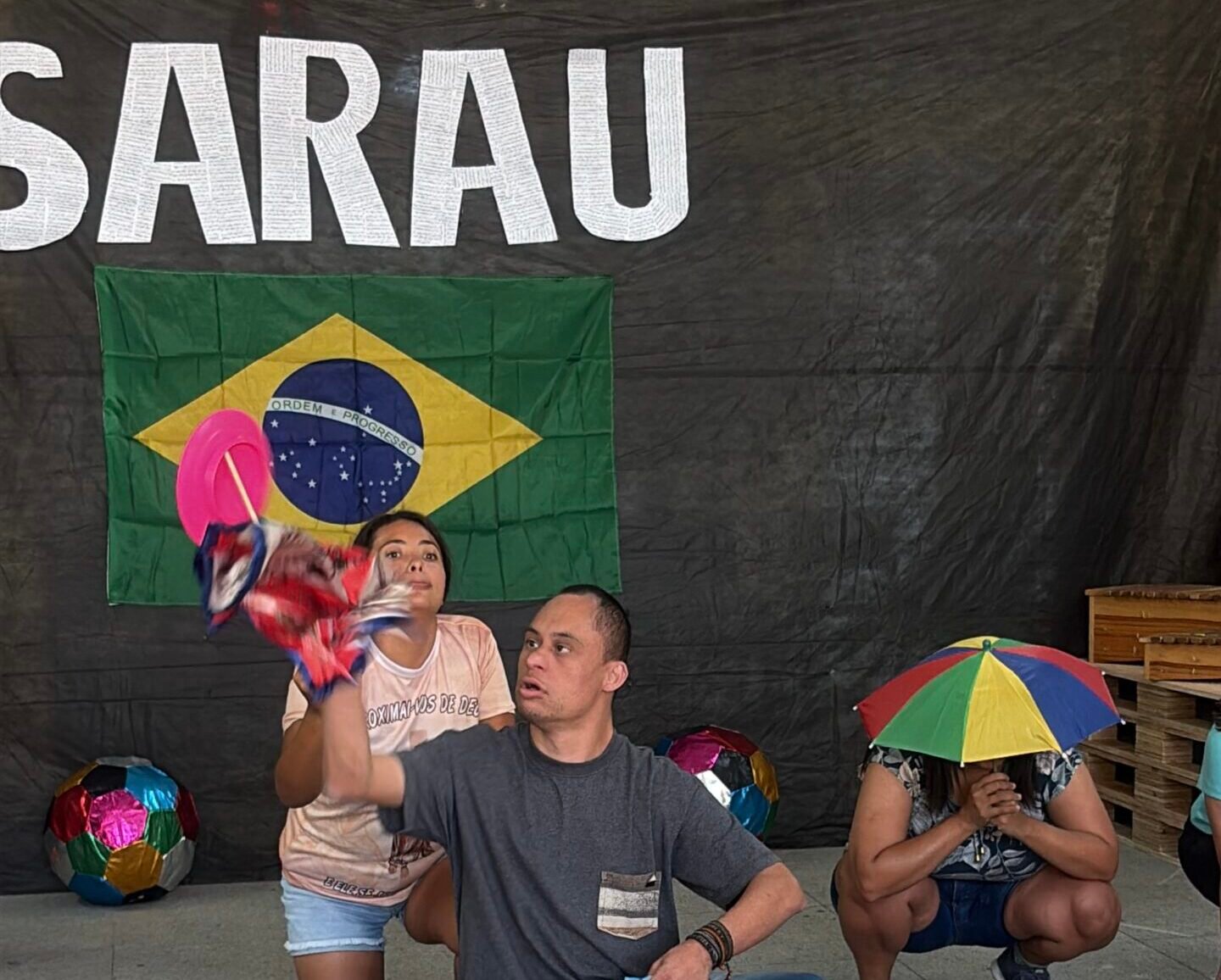 Sarau reúne usuários e emociona famílias no encerramento das atividades de 2025